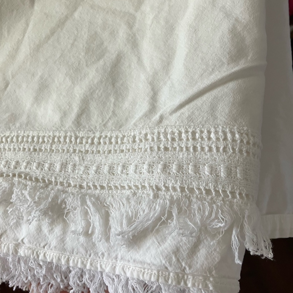 Serena & Lily White King Fitted and Flat Sheet - Picture 4 of 8